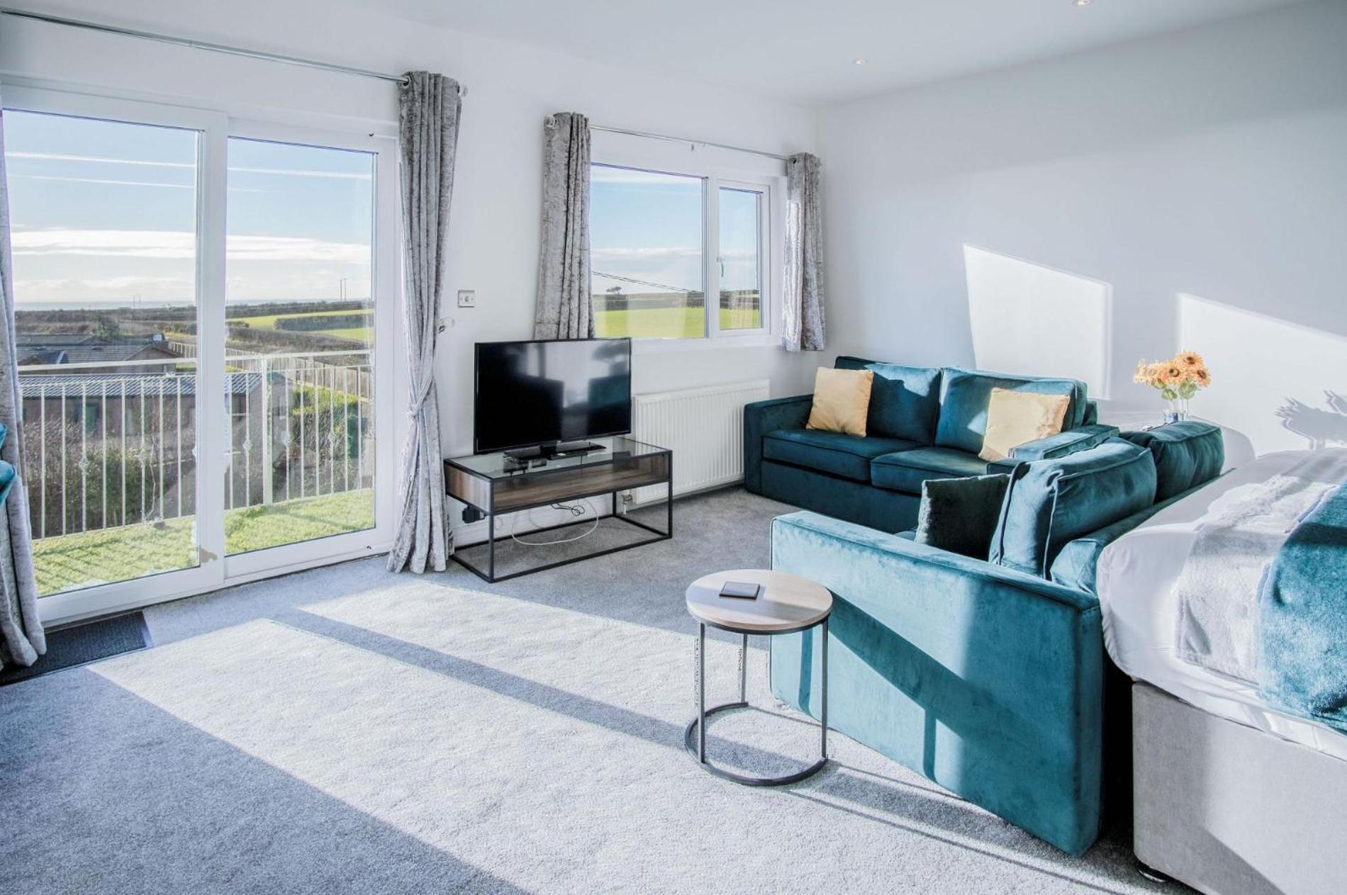 The Penthouse - 1 Bedroom Apartment - Ocean Breeze Port-Eynon Exterior photo