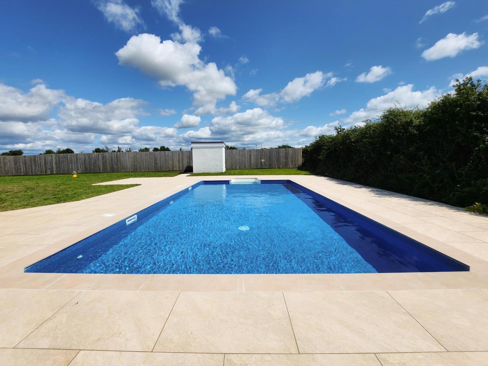 The Penthouse - 1 Bedroom Apartment - Ocean Breeze Port-Eynon Exterior photo